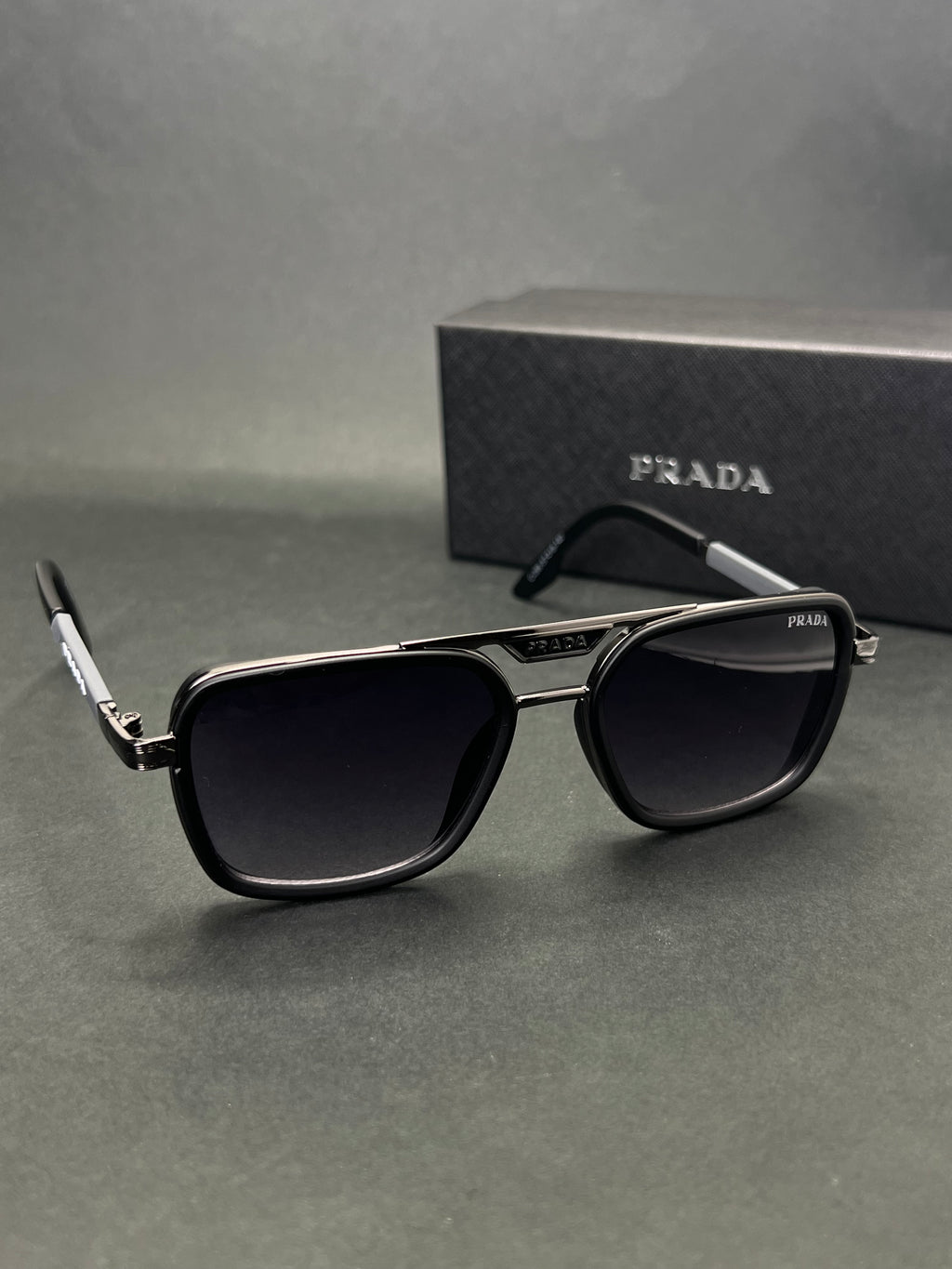 Prada PR17W