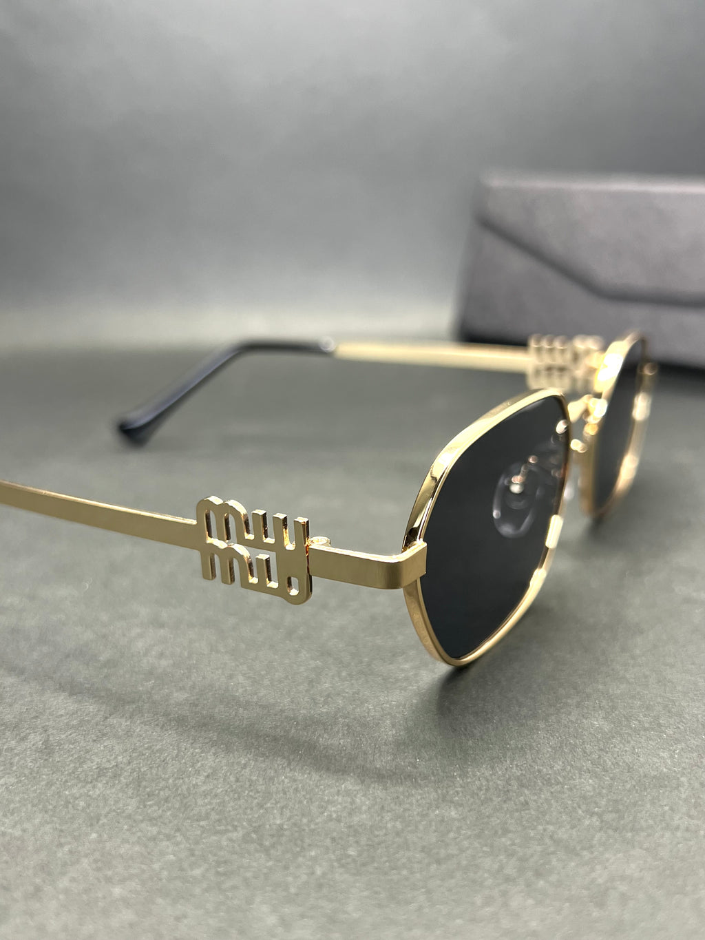 Miumiu Nova