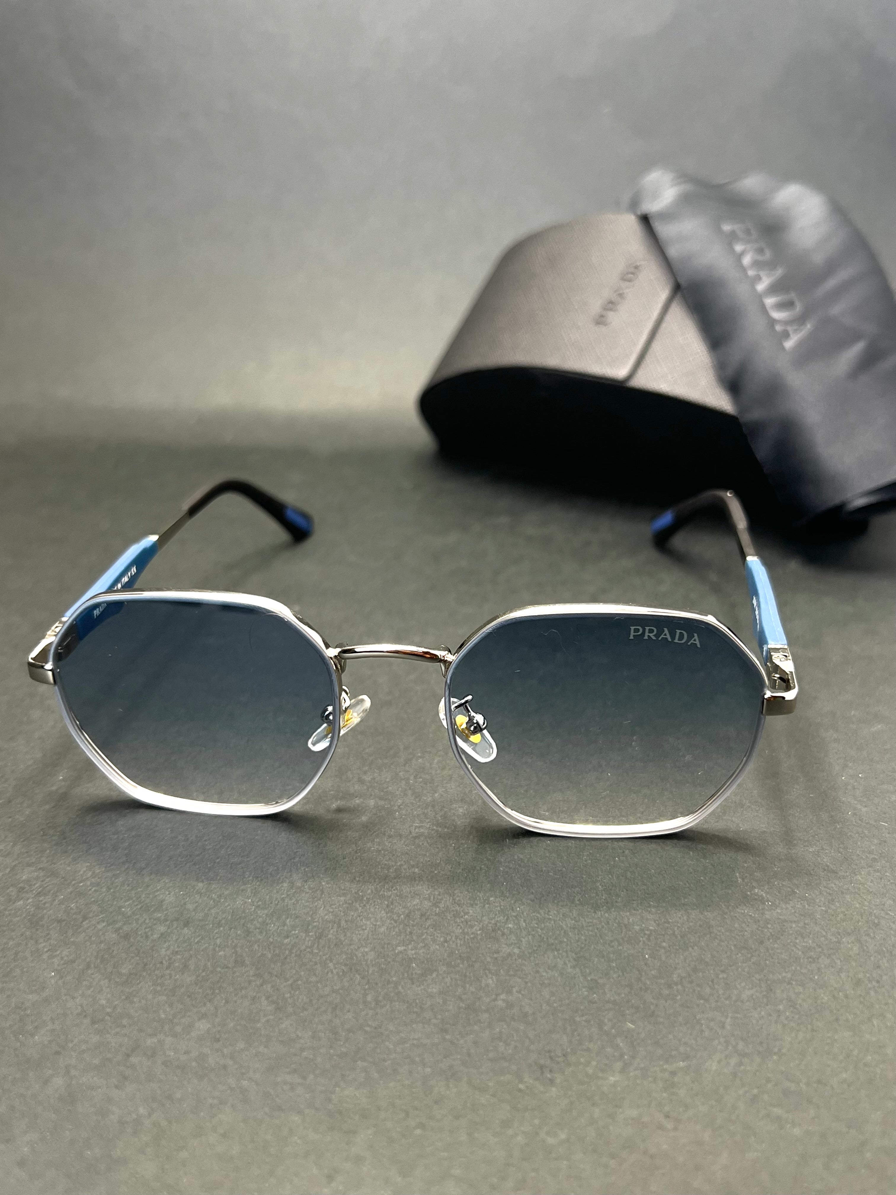Prada freeze
