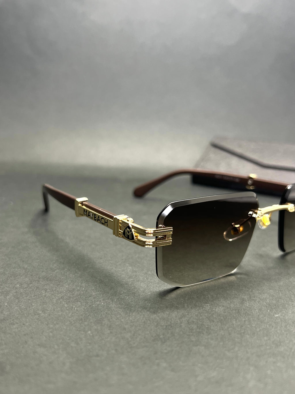Maybach Rimless MB9800