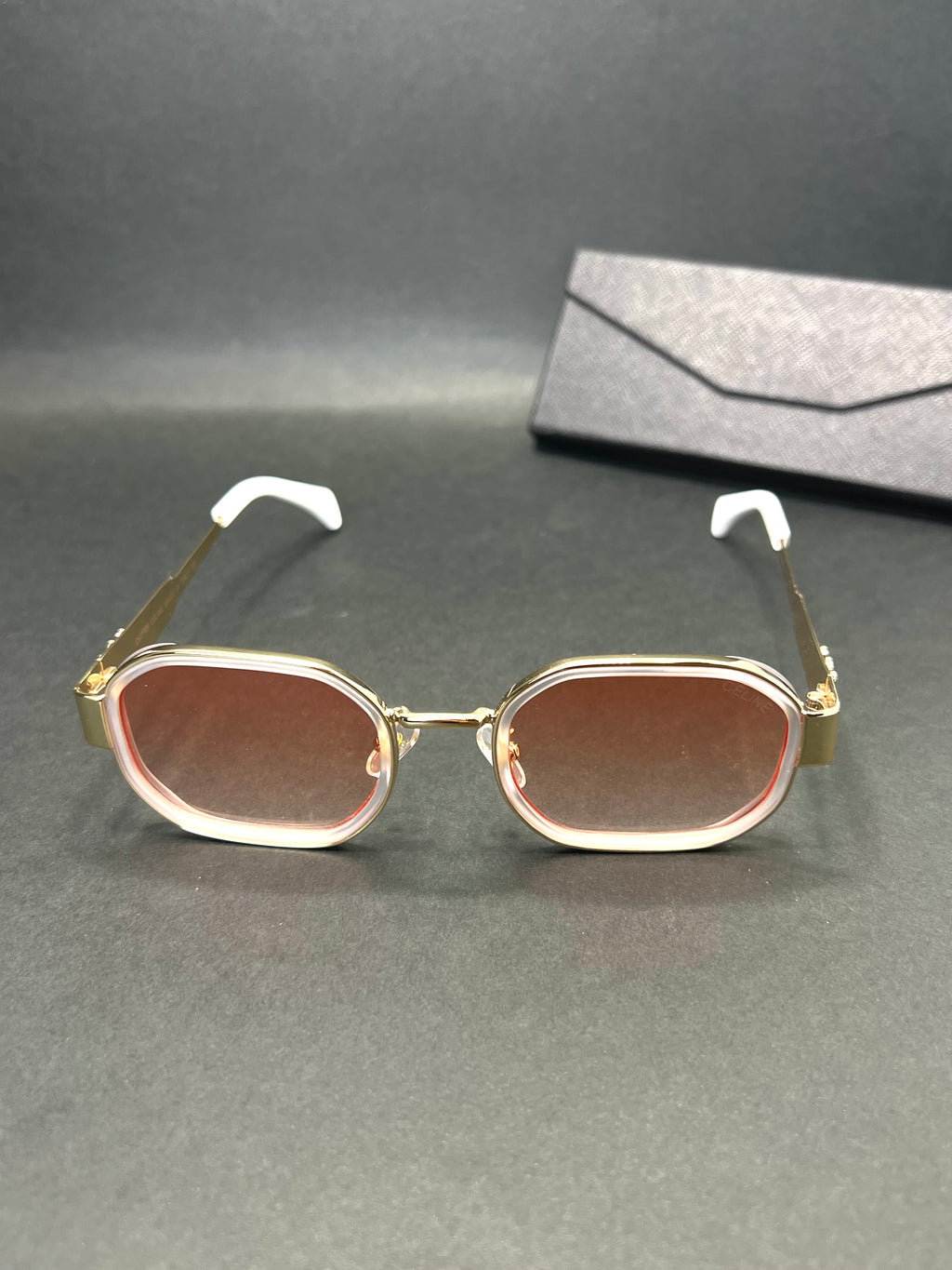 Céline CL957