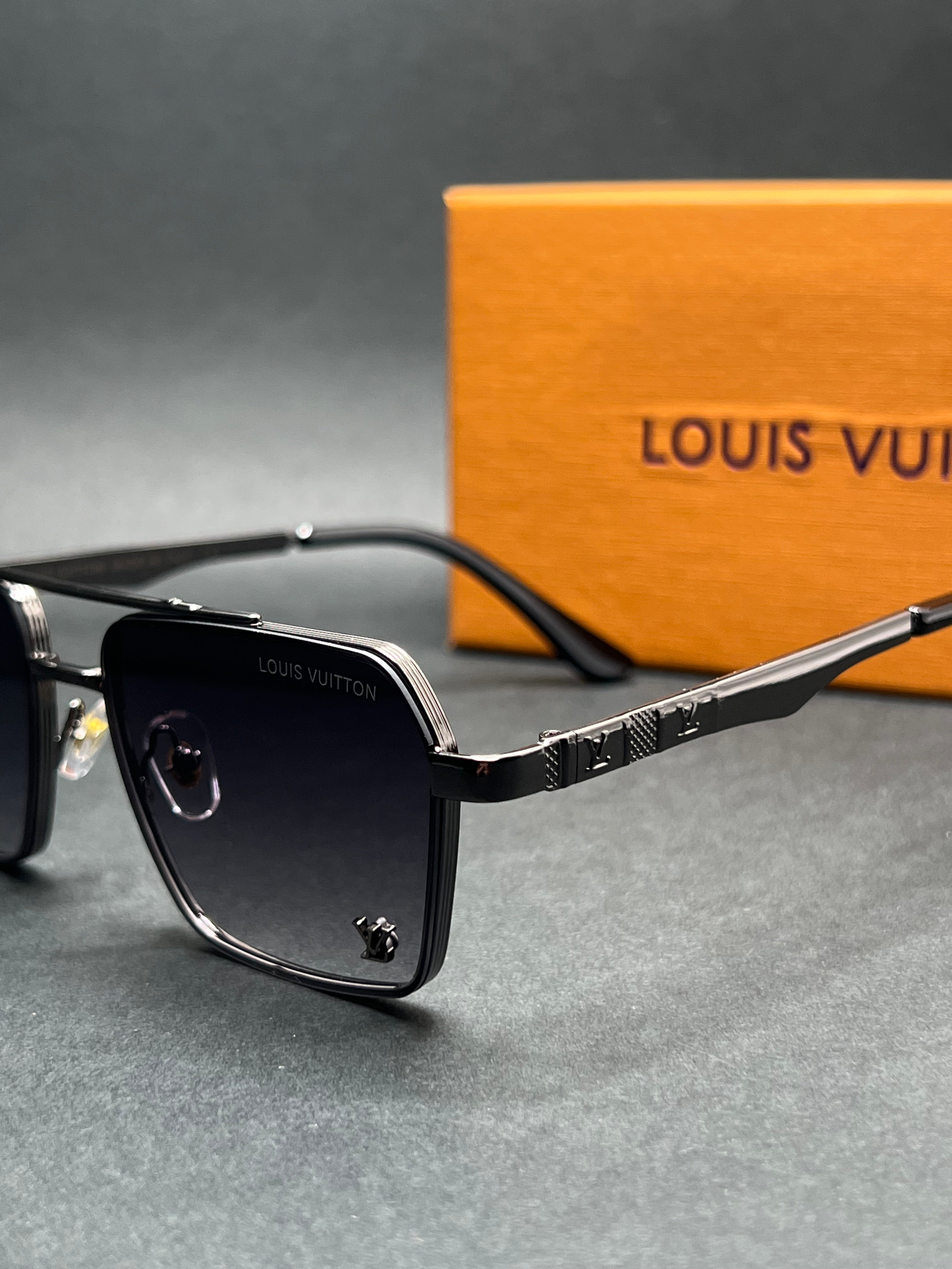 Louis Vuitton LV Attitude