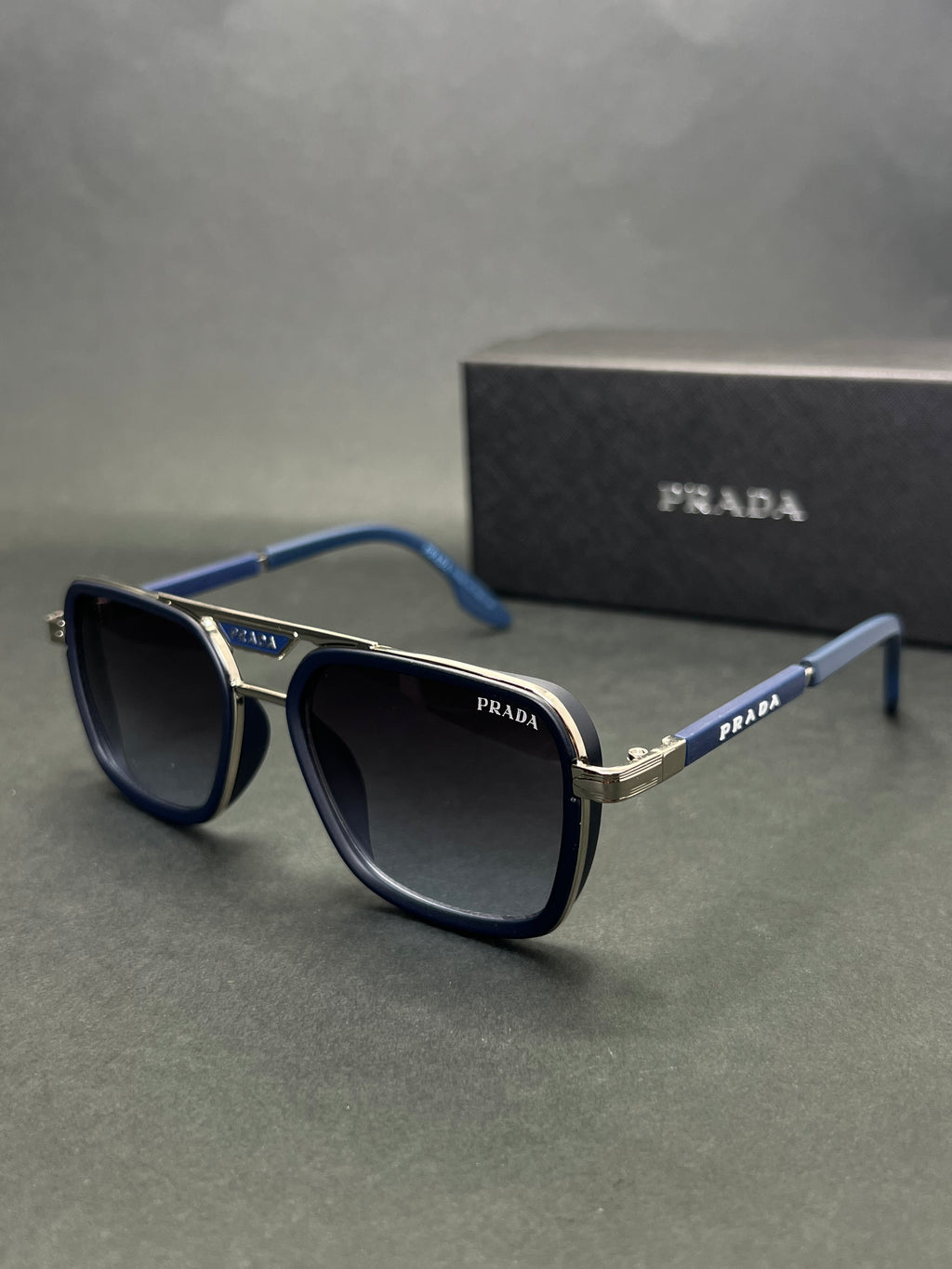 Prada PR17W