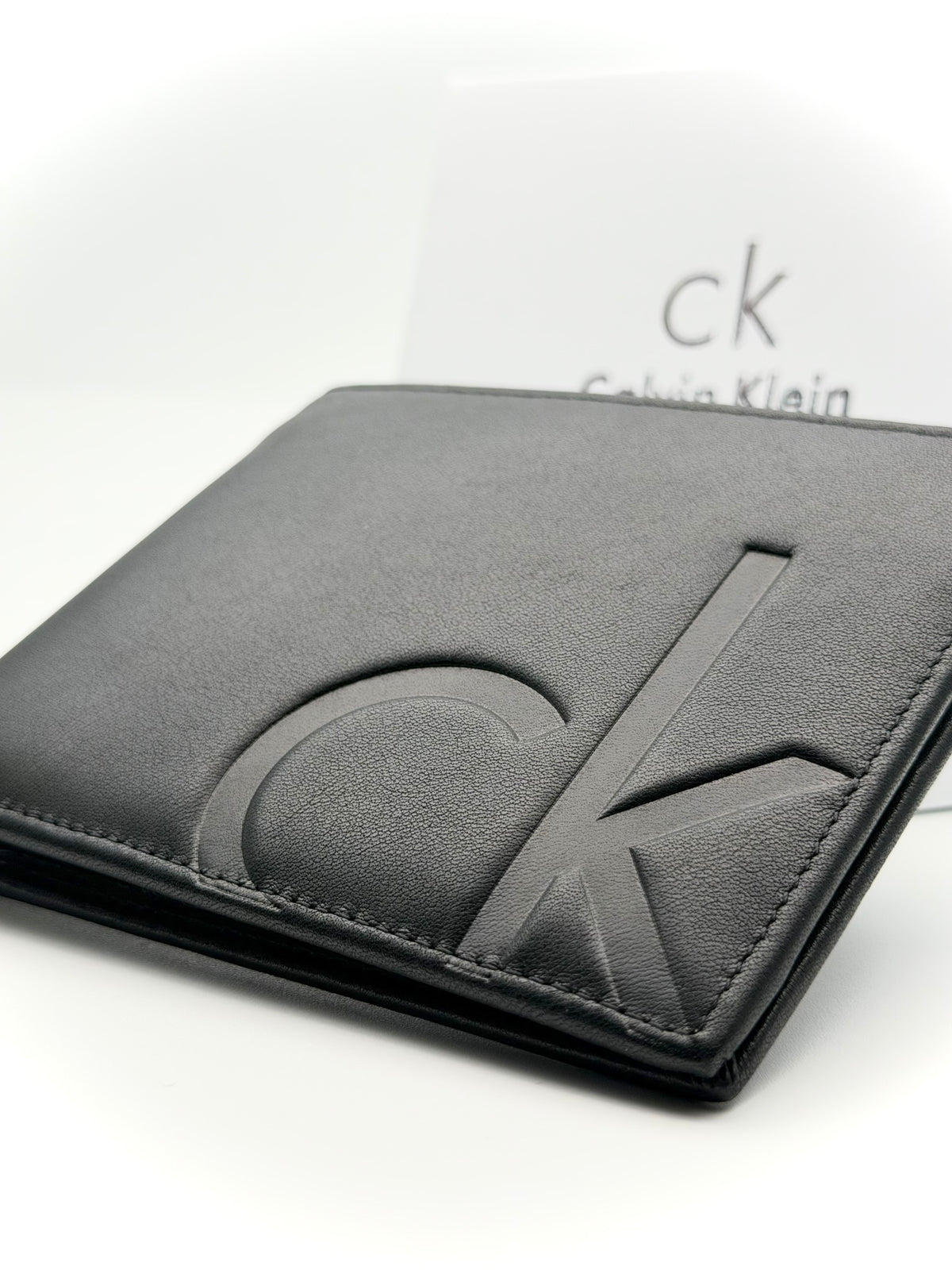 Calvin Klein Dominco