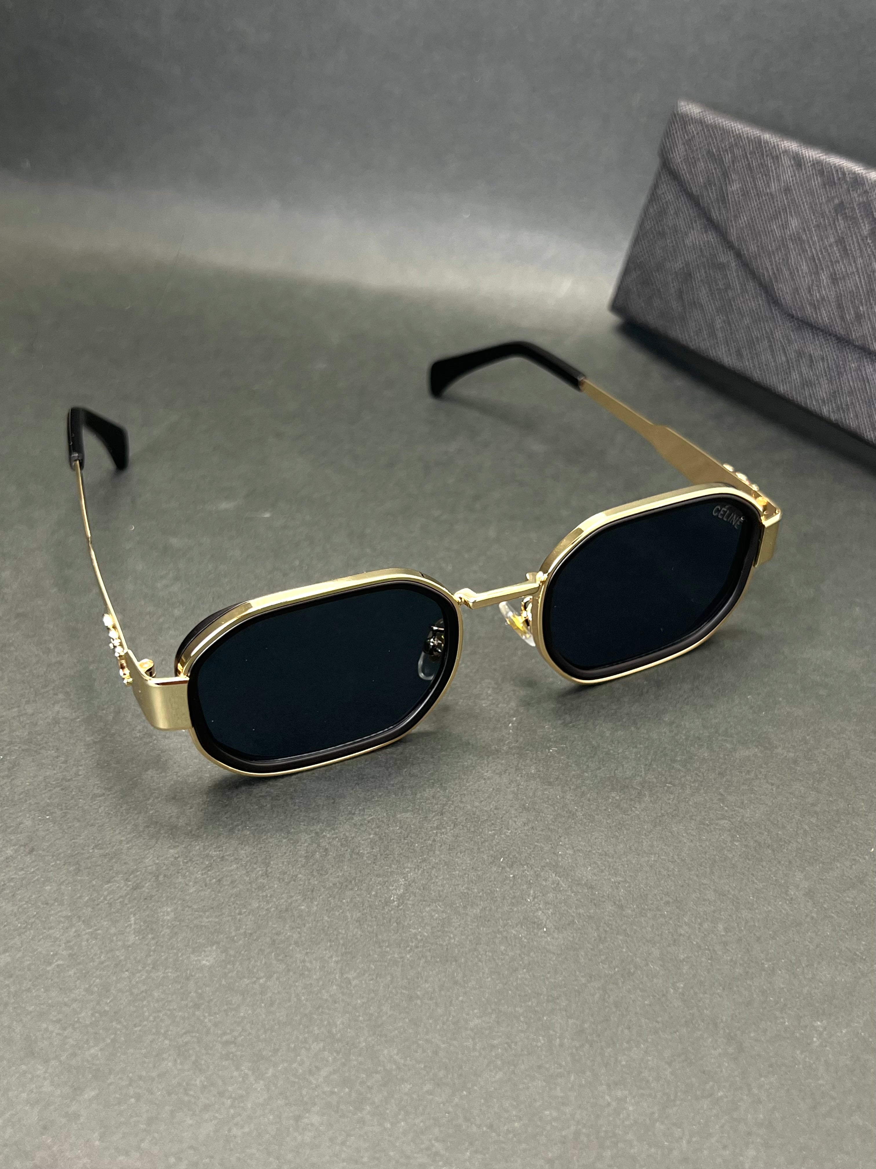 Céline CL957