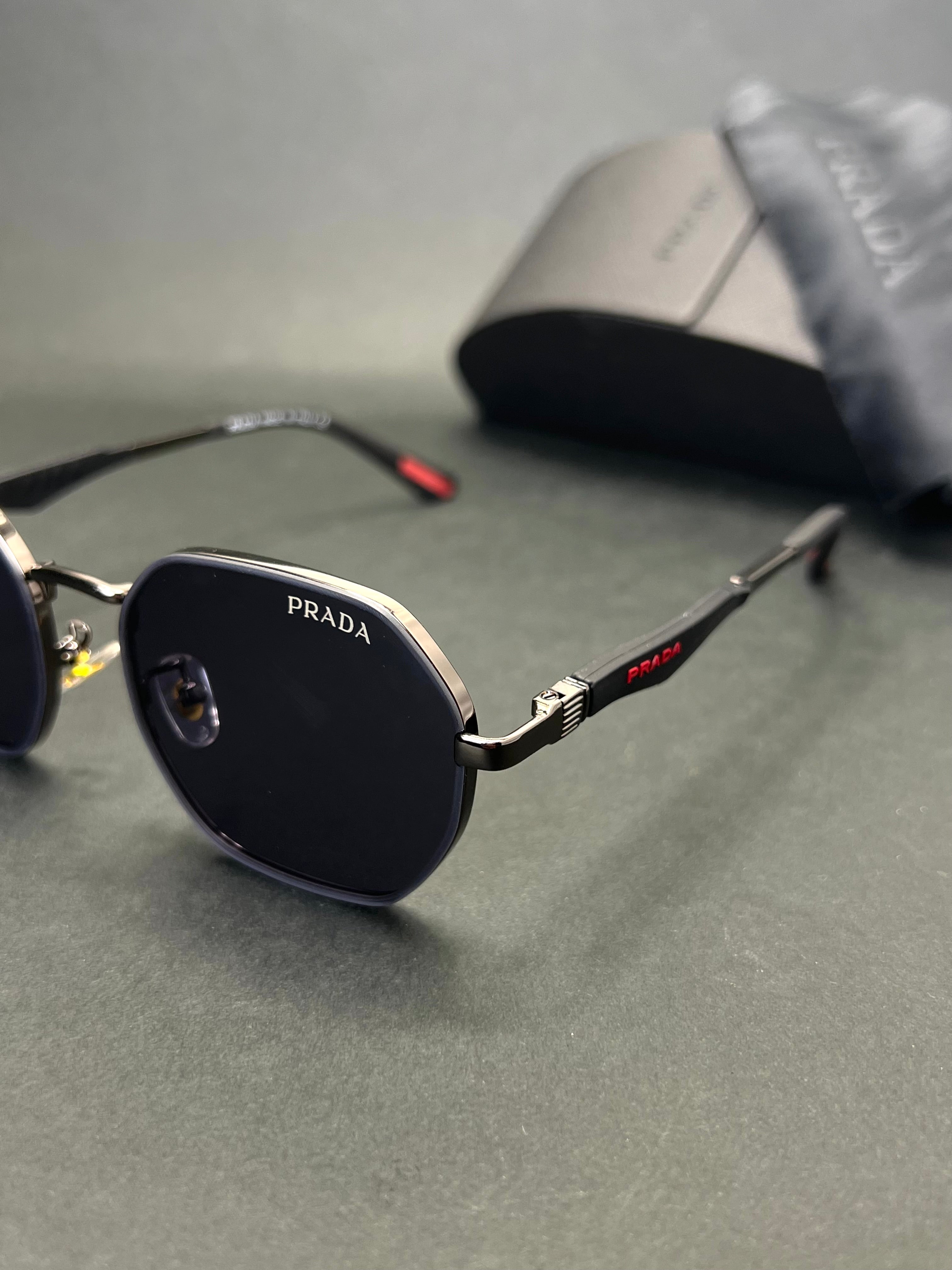 Prada freeze