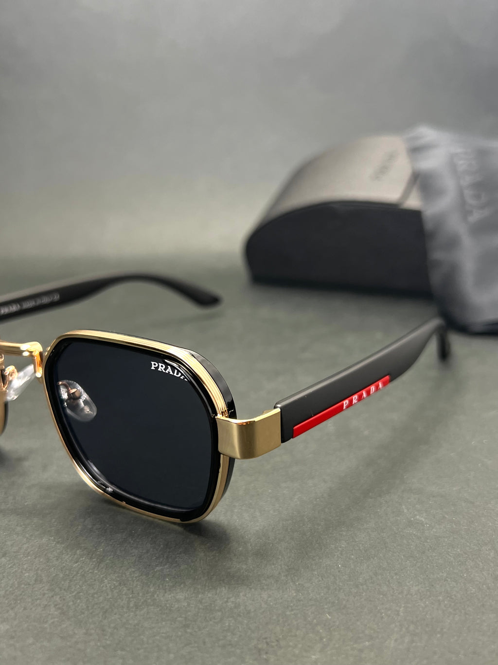 Prada PR17W