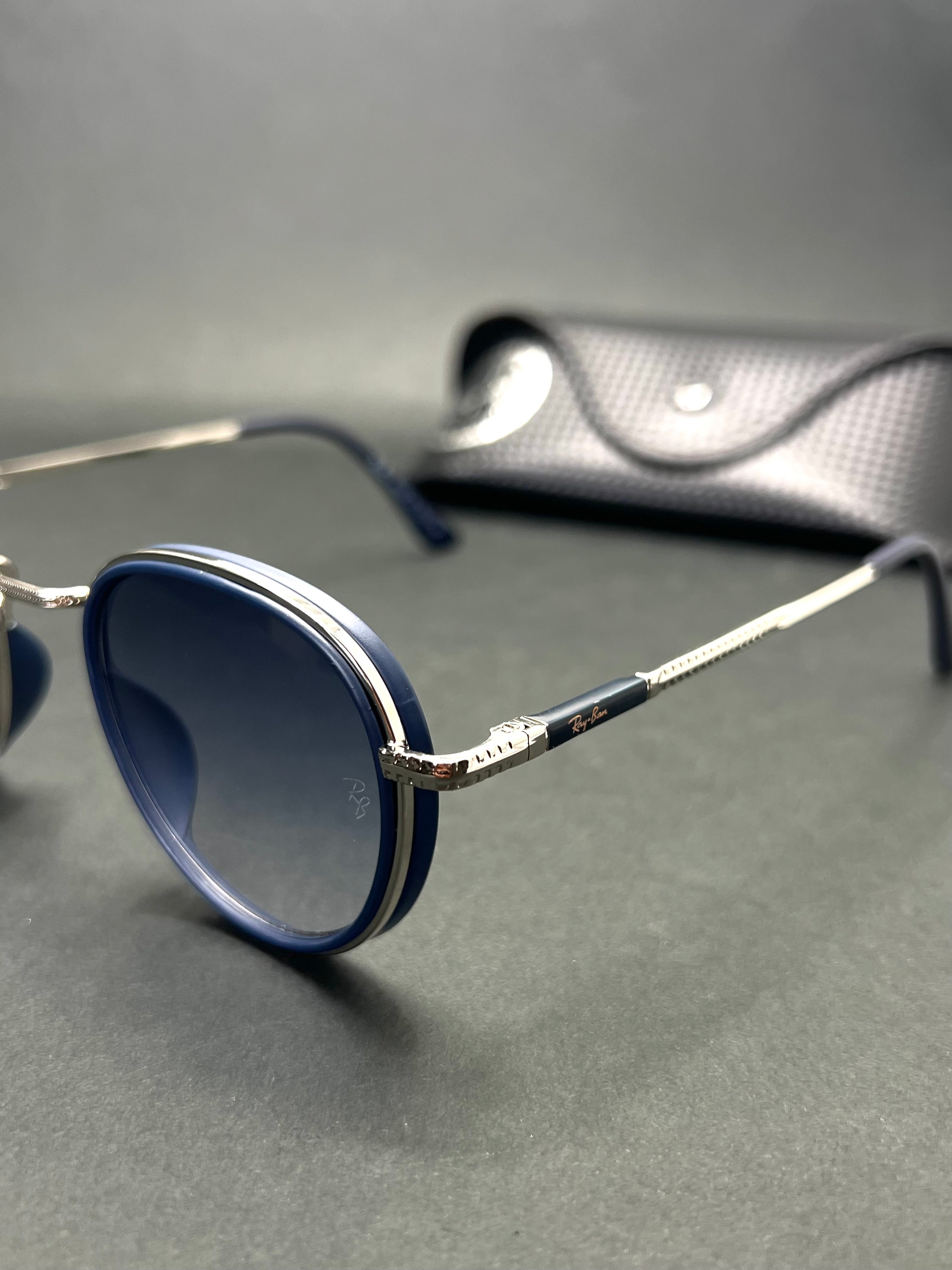 Ray-Ban Round
