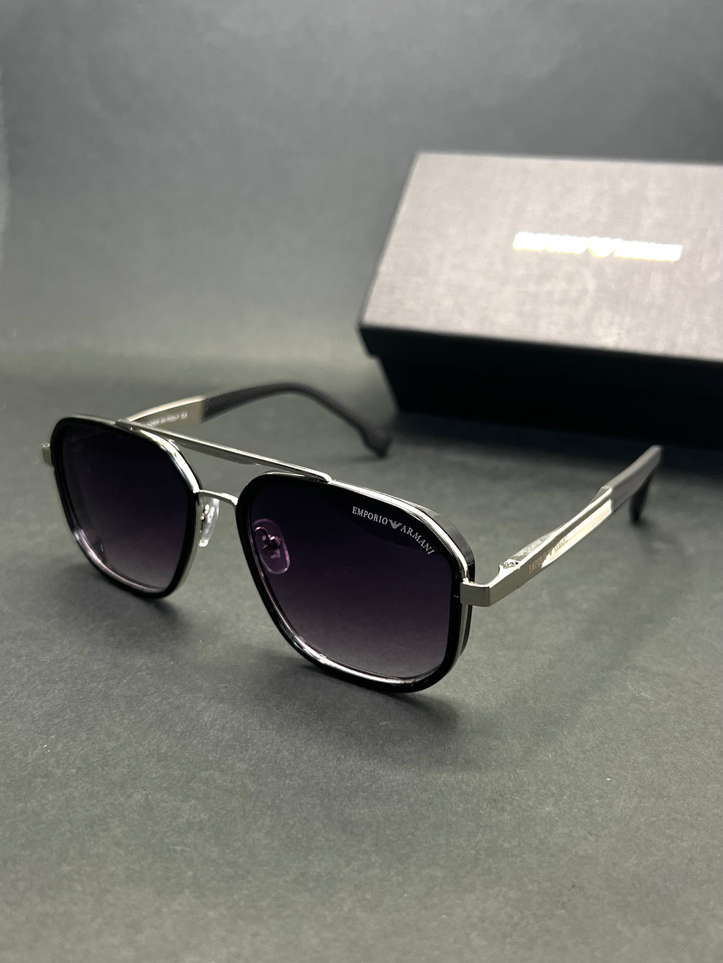 Emporio-Armani EMP