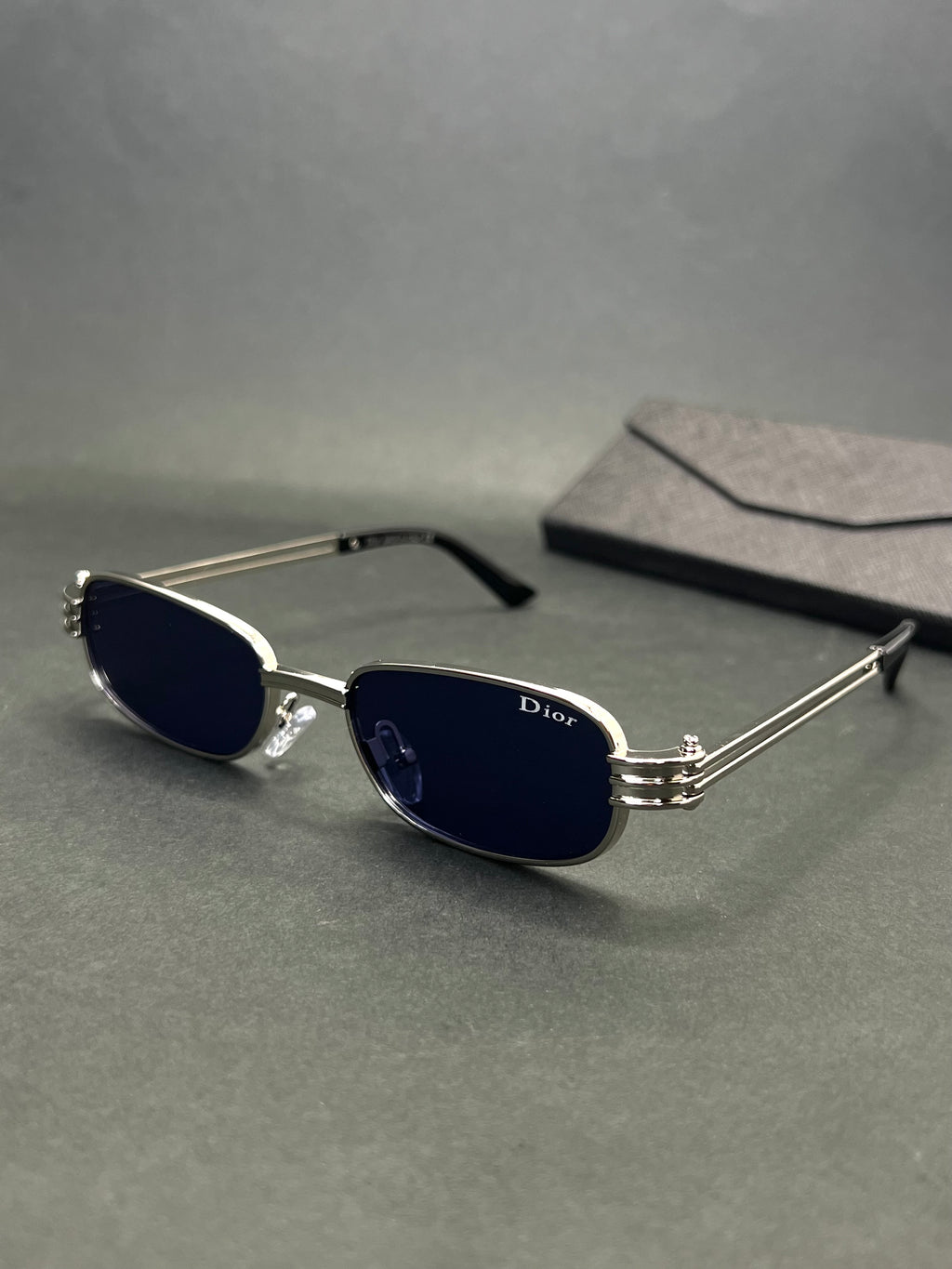 Dior Platinum 02