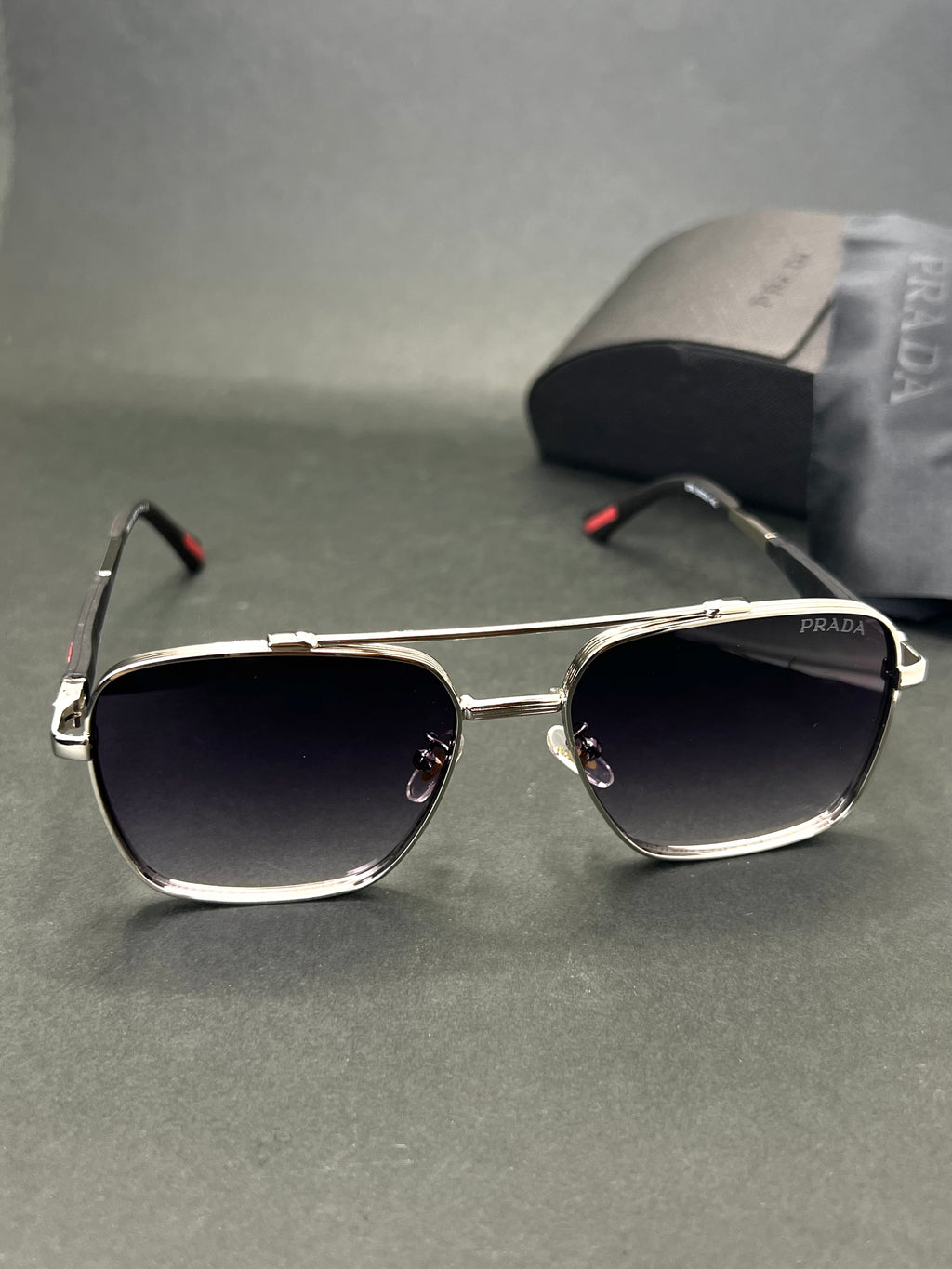 Prada PRZ17W