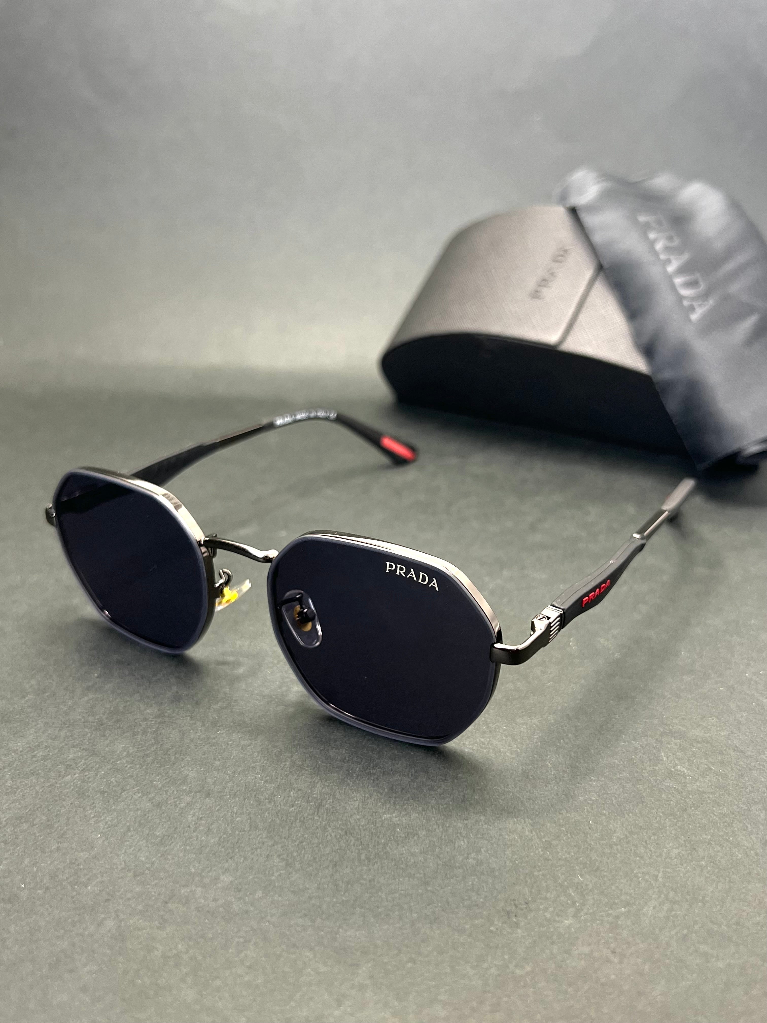 Prada freeze