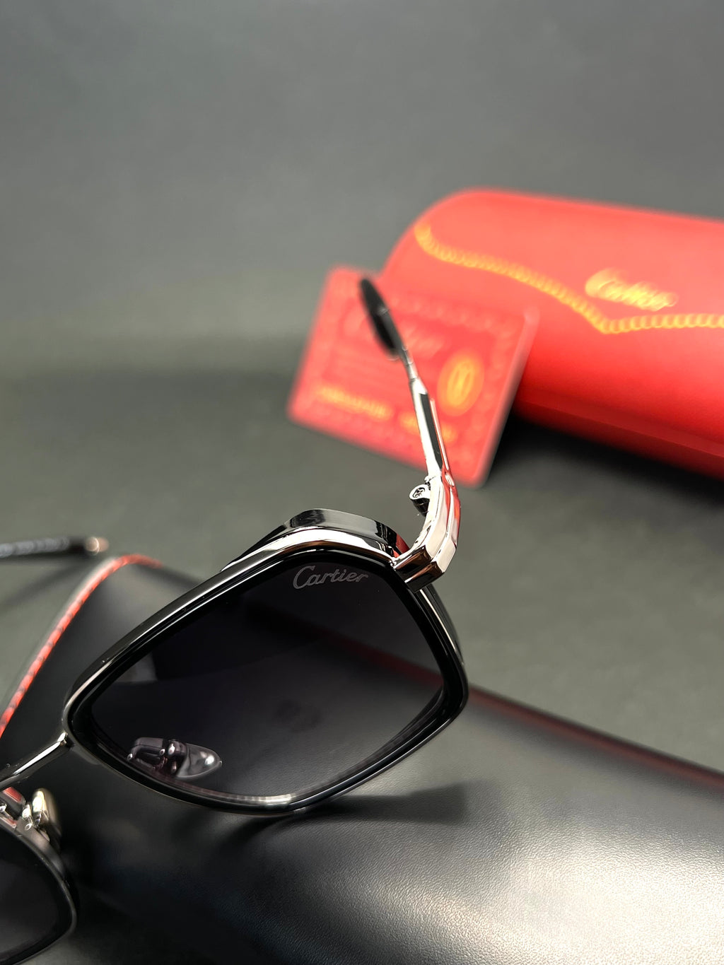 Cartier Prestige