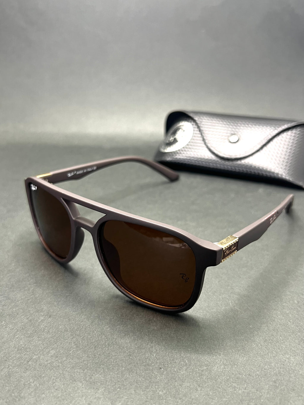 RayBan RB6816