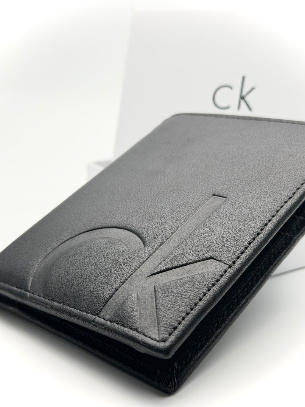 Calvin Klein Domenico-Vertical