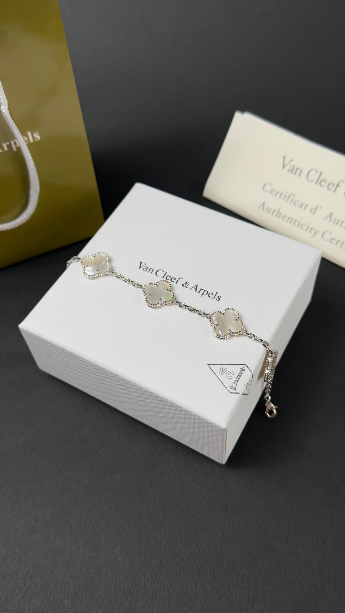 Vancleef Bracelet Unisex