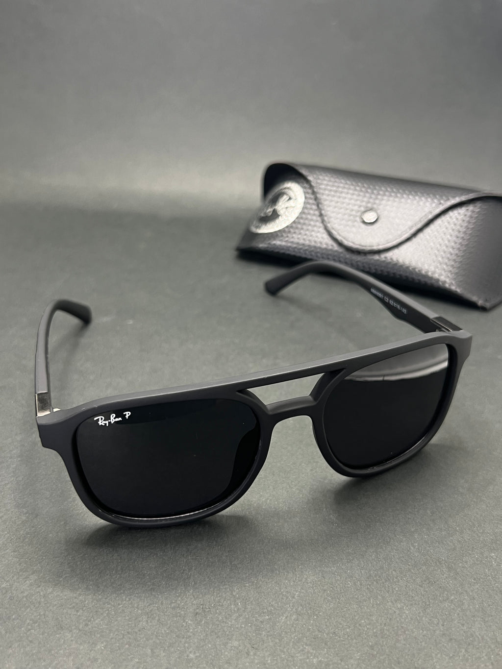 RayBan RB2210