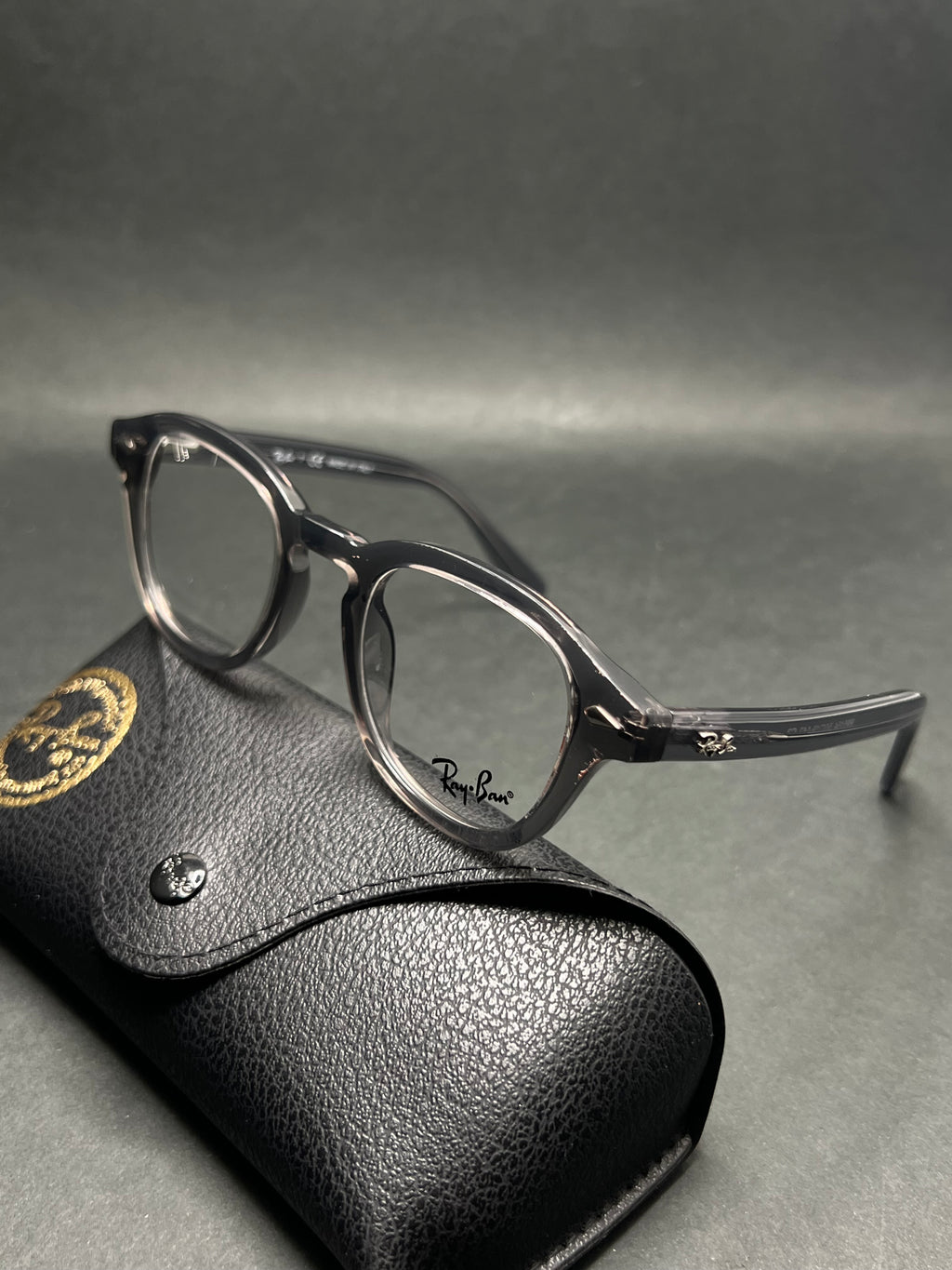 Ray-Ban Round Transparent