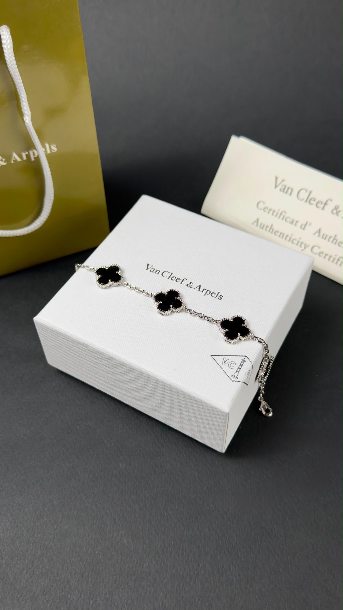 Vancleef Bracelet Unisex