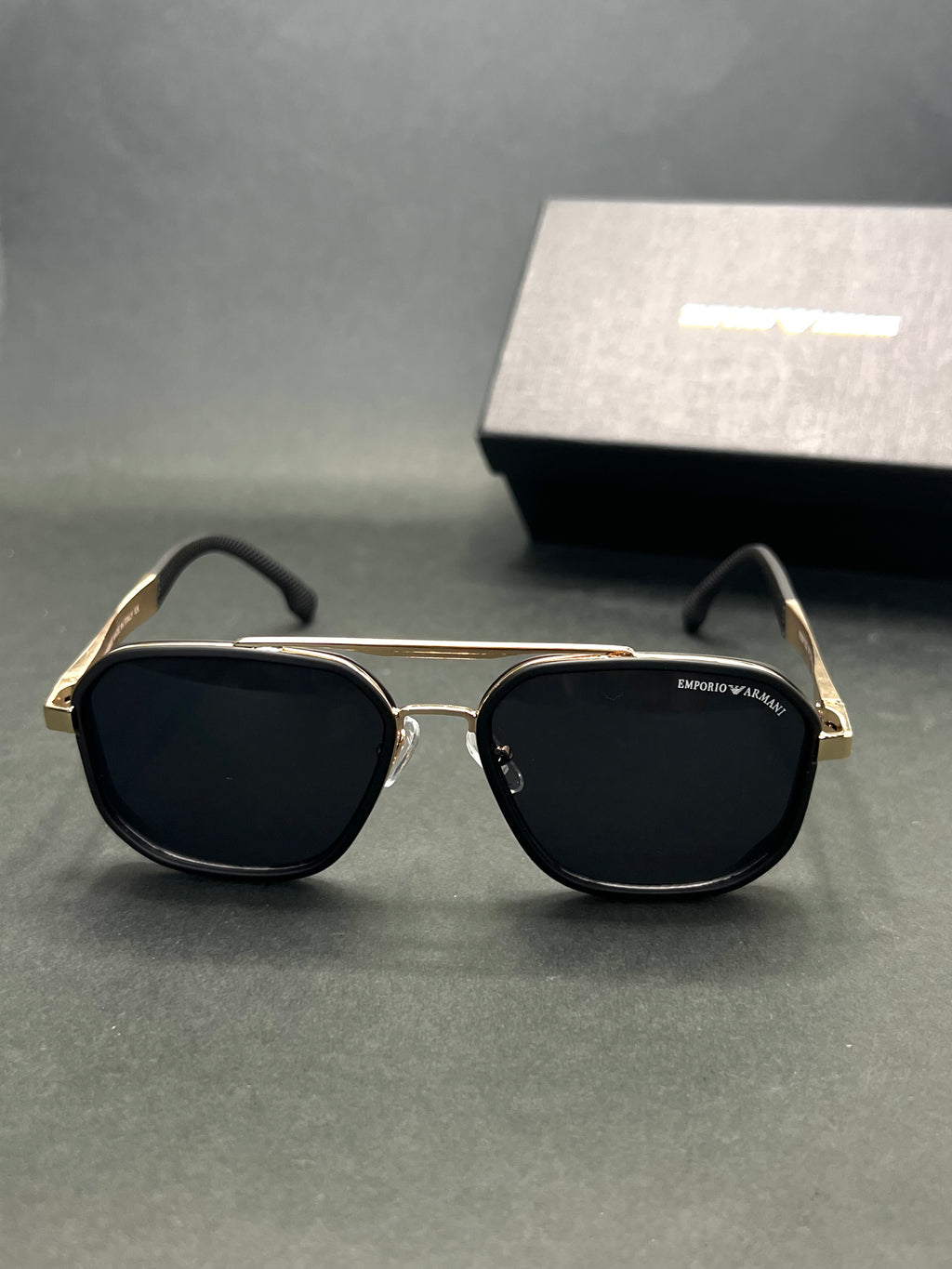 Emporio-Armani EMP
