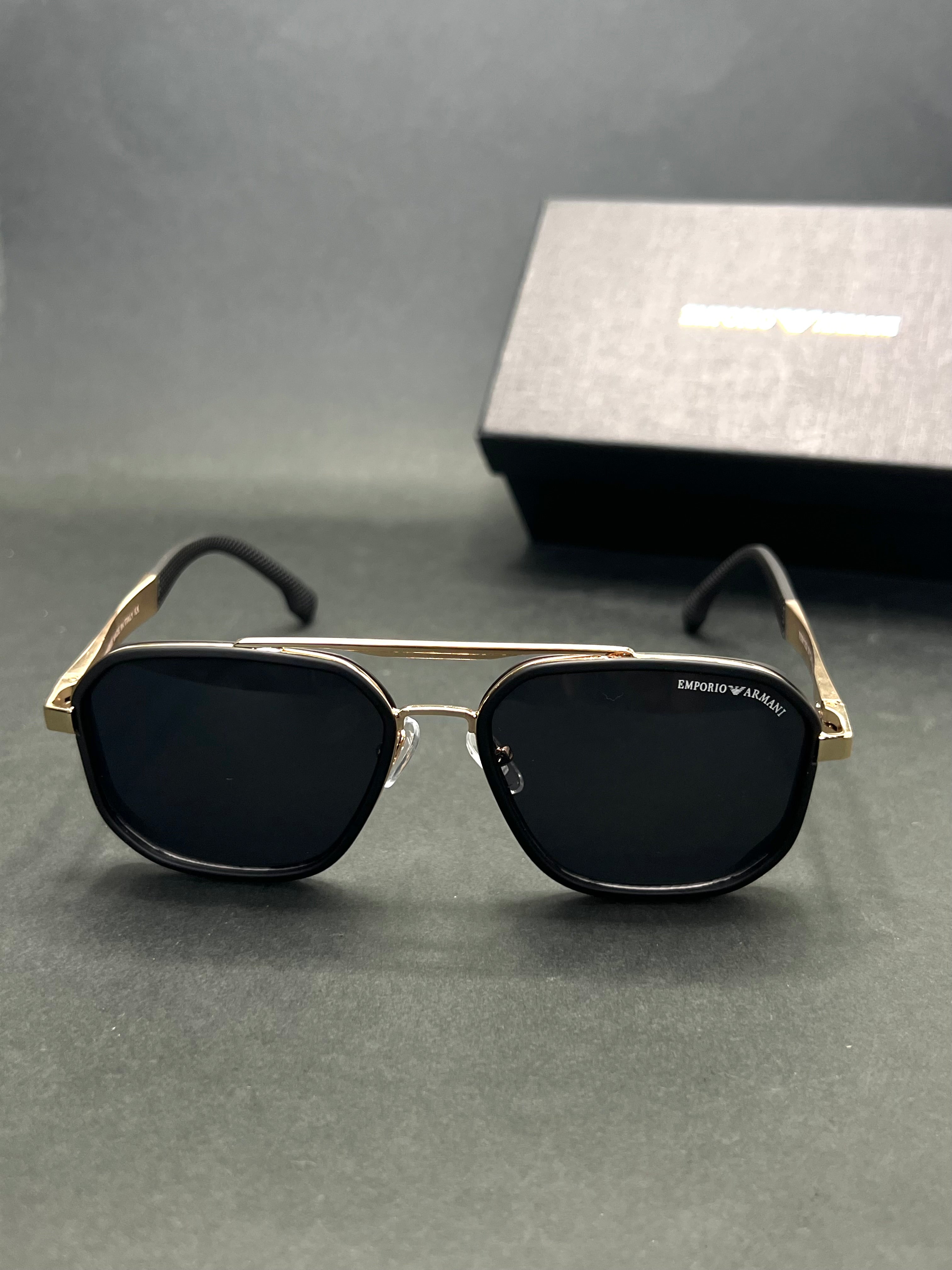 Emporio-Armani EMP