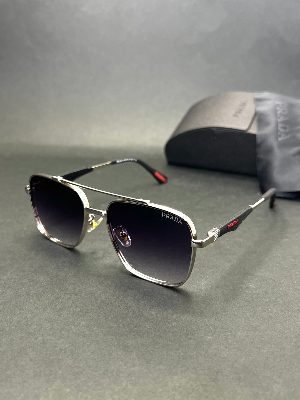 Prada PRZ17W