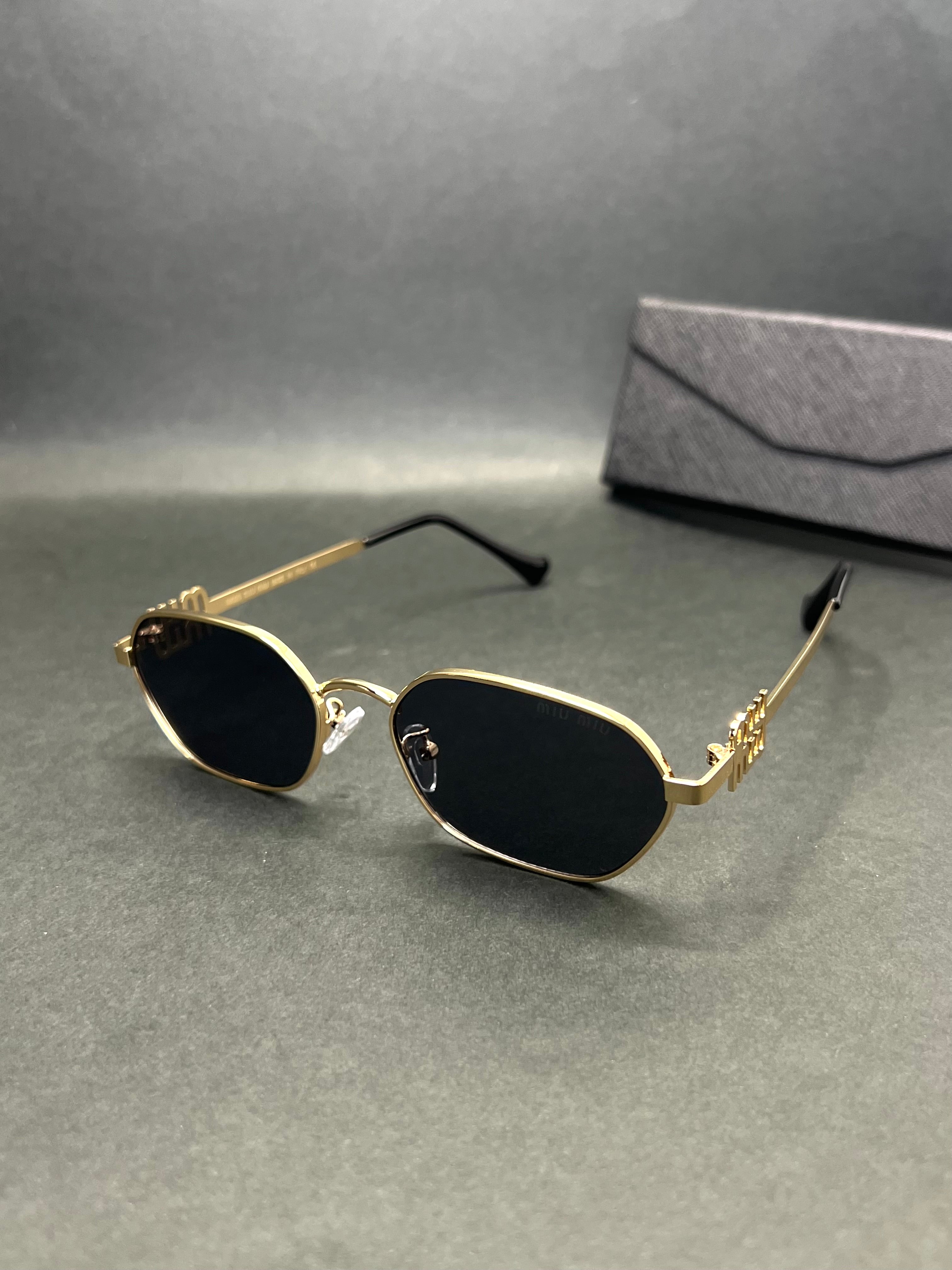 Miumiu Nova