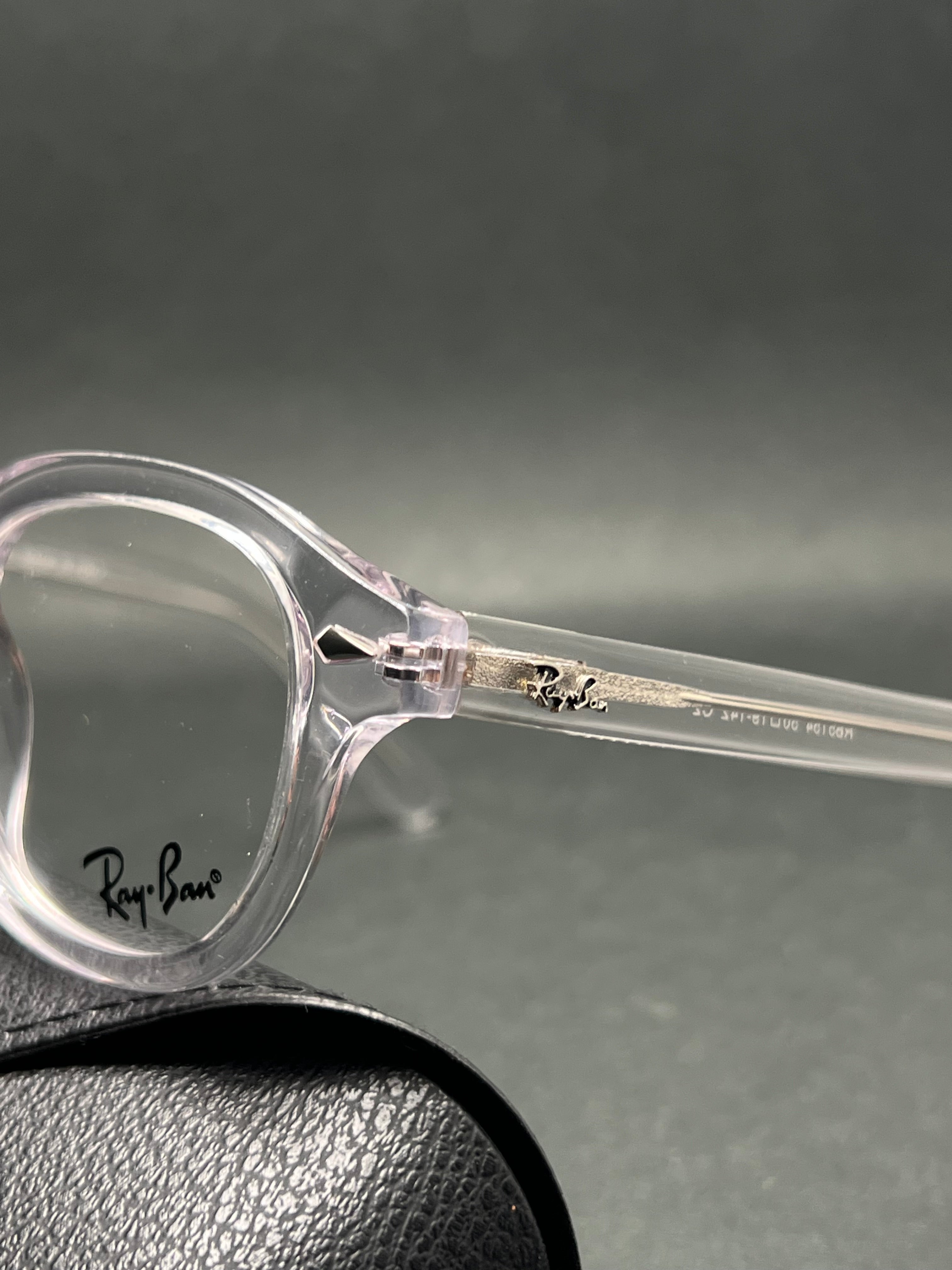 Ray-Ban Round Transparent
