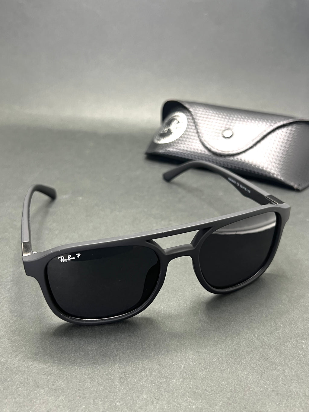 RayBan RB6816