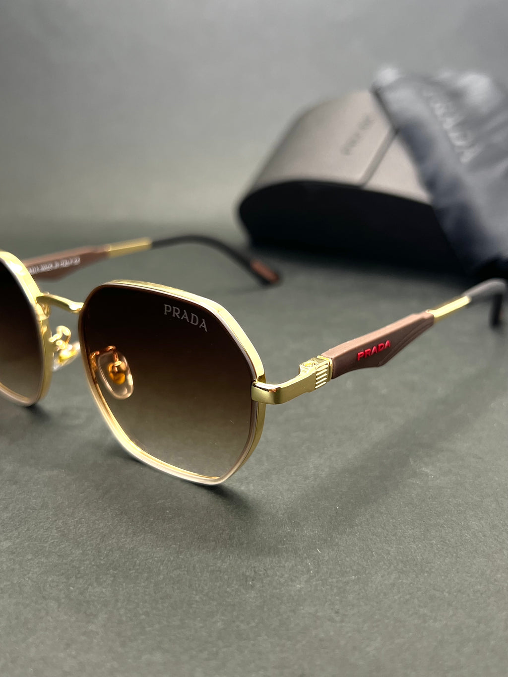 Prada freeze