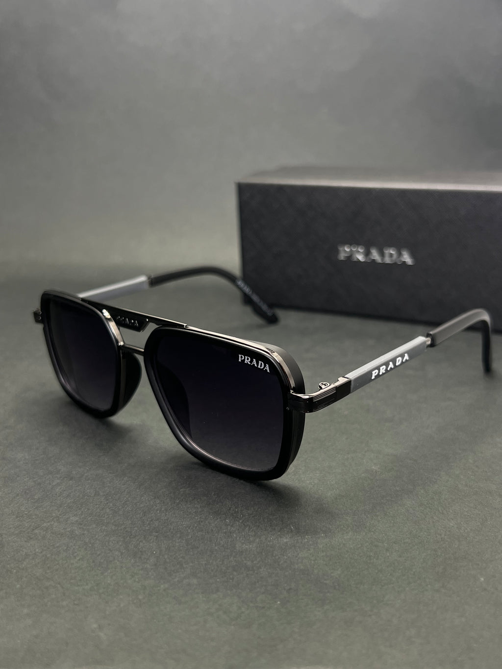 Prada PR17W