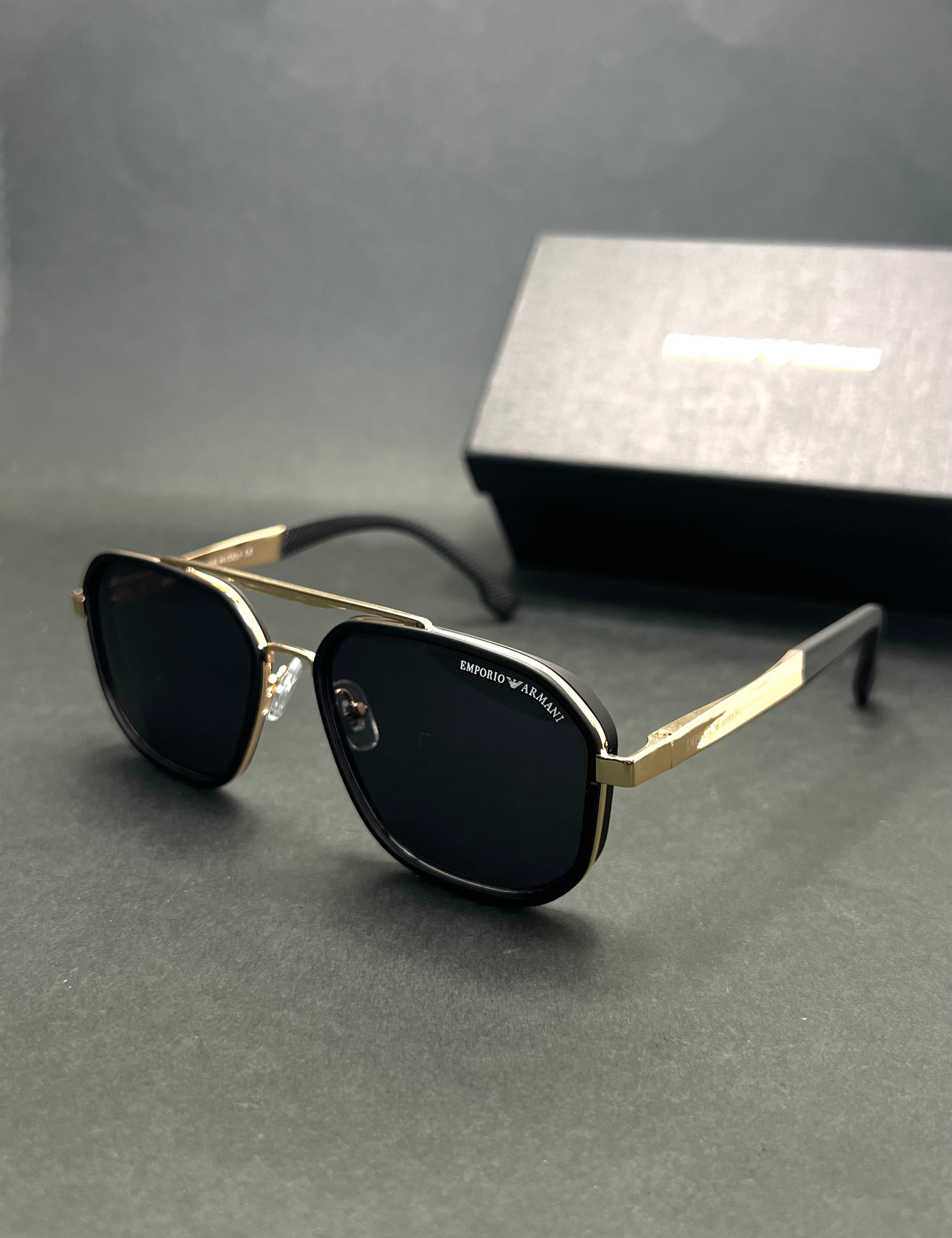 Emporio-Armani EMP