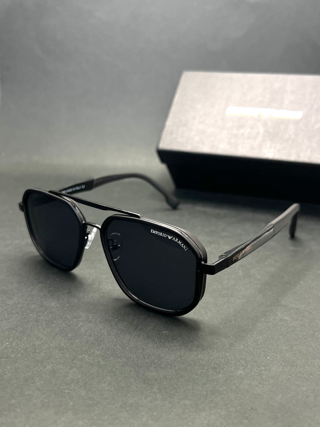 Emporio-Armani EMP