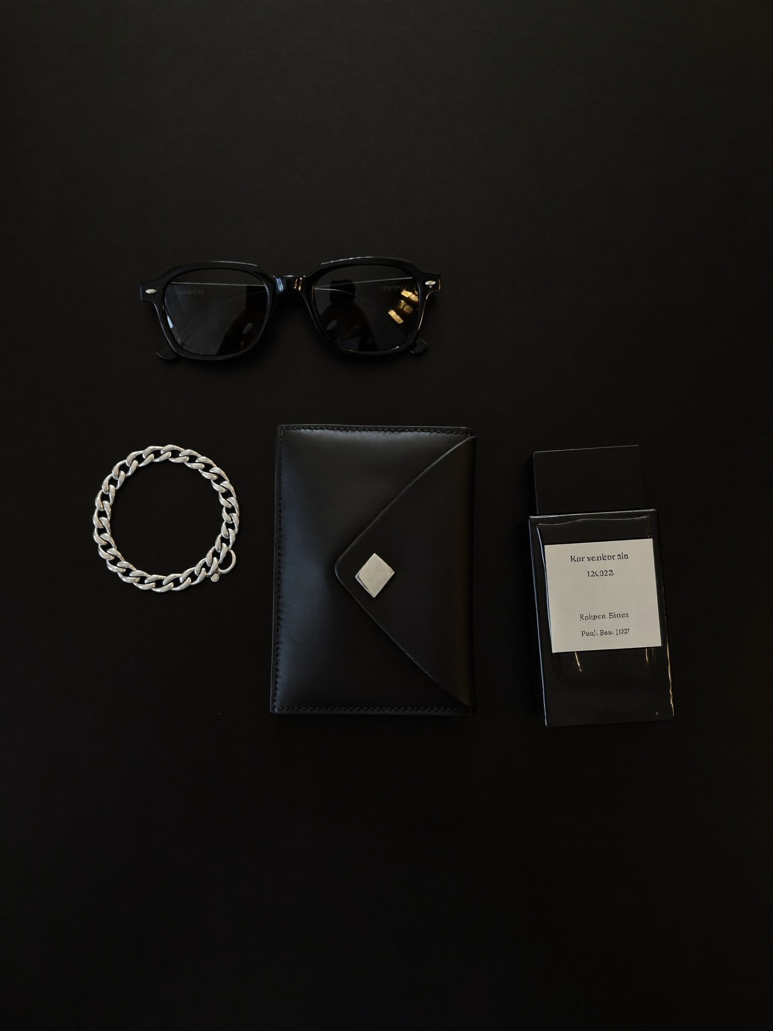 gatello-editorial-black-matte
